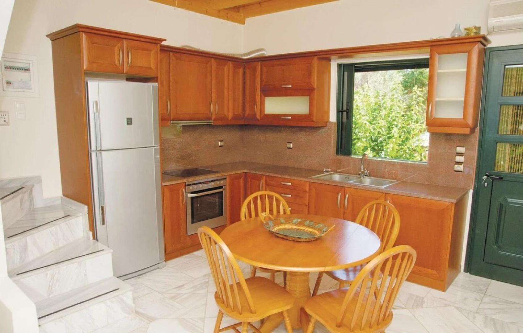 Awesome Home in Diakopto Achaias P. With 3 Bedrooms and Wifi