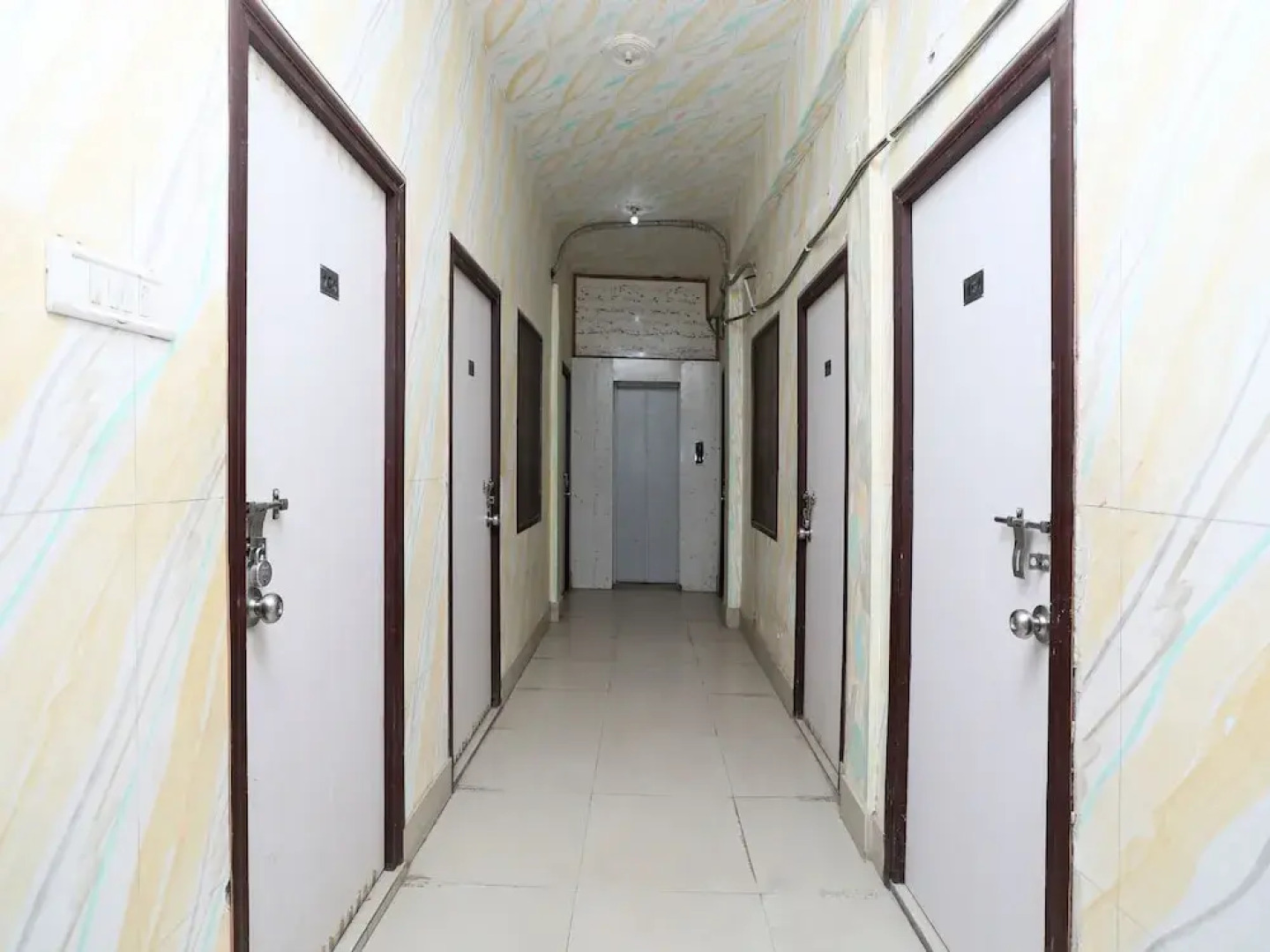 OYO 14639 Darshika Guest House