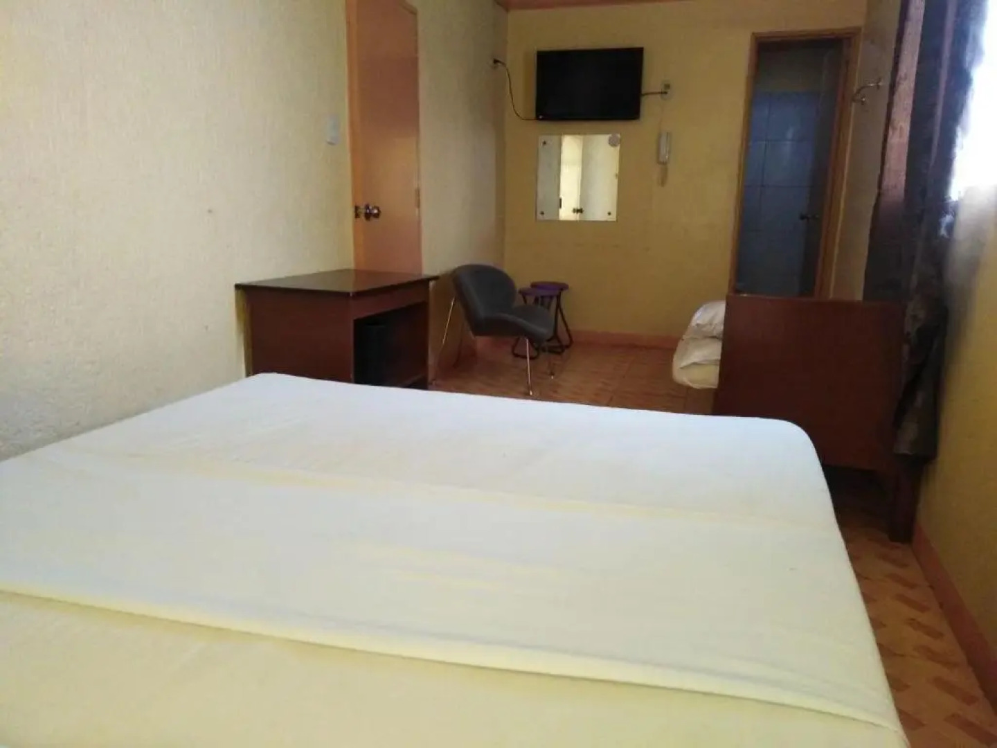 RedDoorz near SM Batangas City