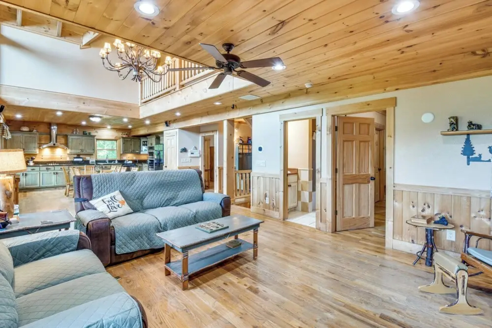 Expansive Sky Valley Lodge w/ Mountain Views!
