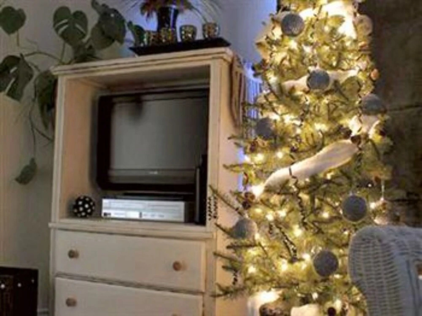 River Rock Bed and Breakfast Cottages