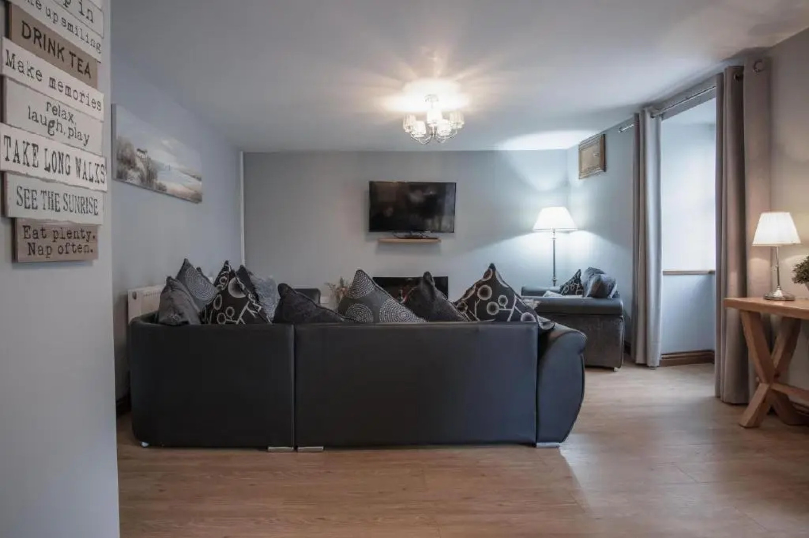 Rose Coach House - 3 Bedroom Cottage - Pendine