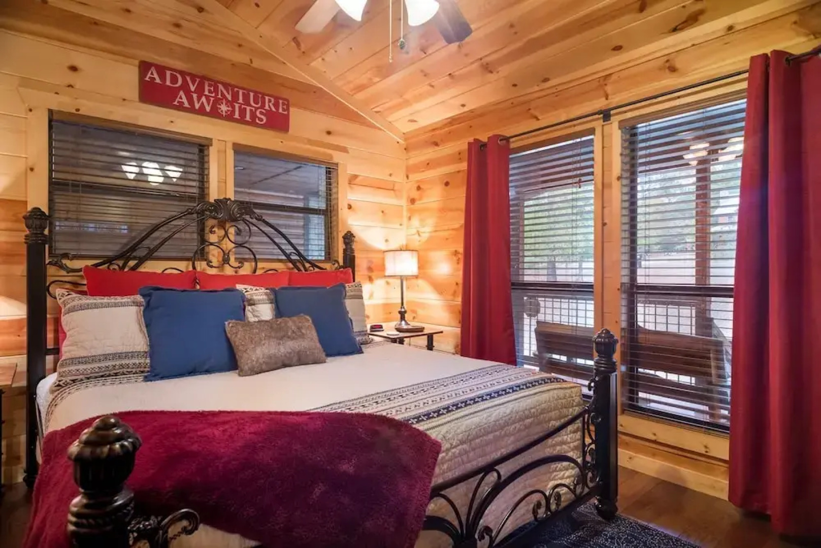 Copper Creek Open Cabin With Game Room and Hot Tub on the Deck by Redawning