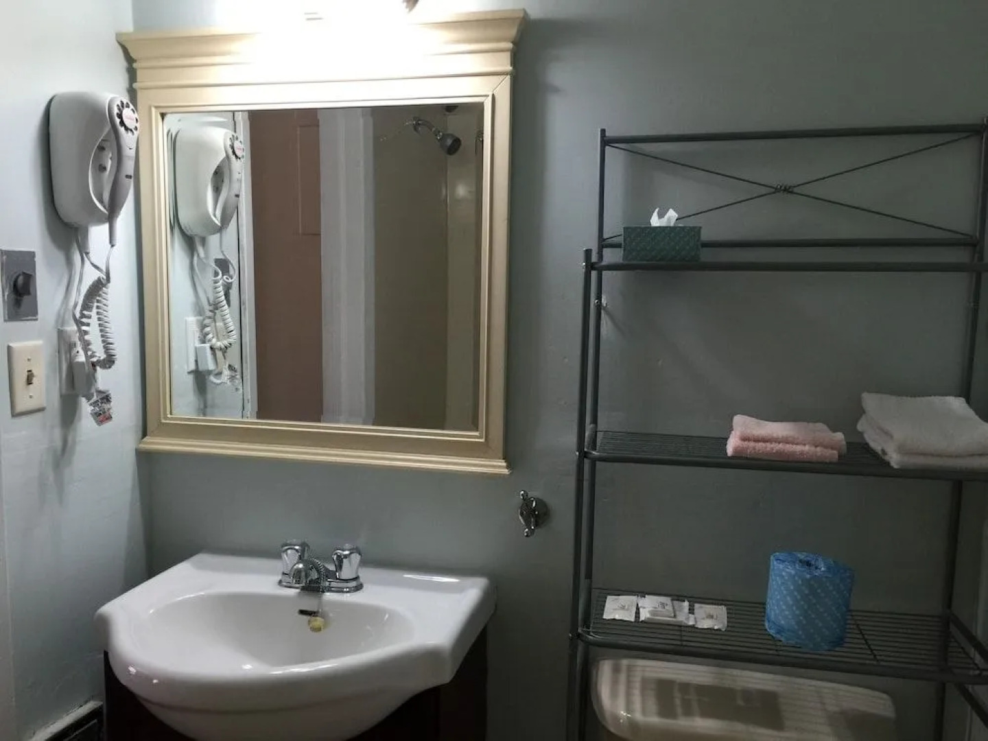 Park Place Motel & Suites