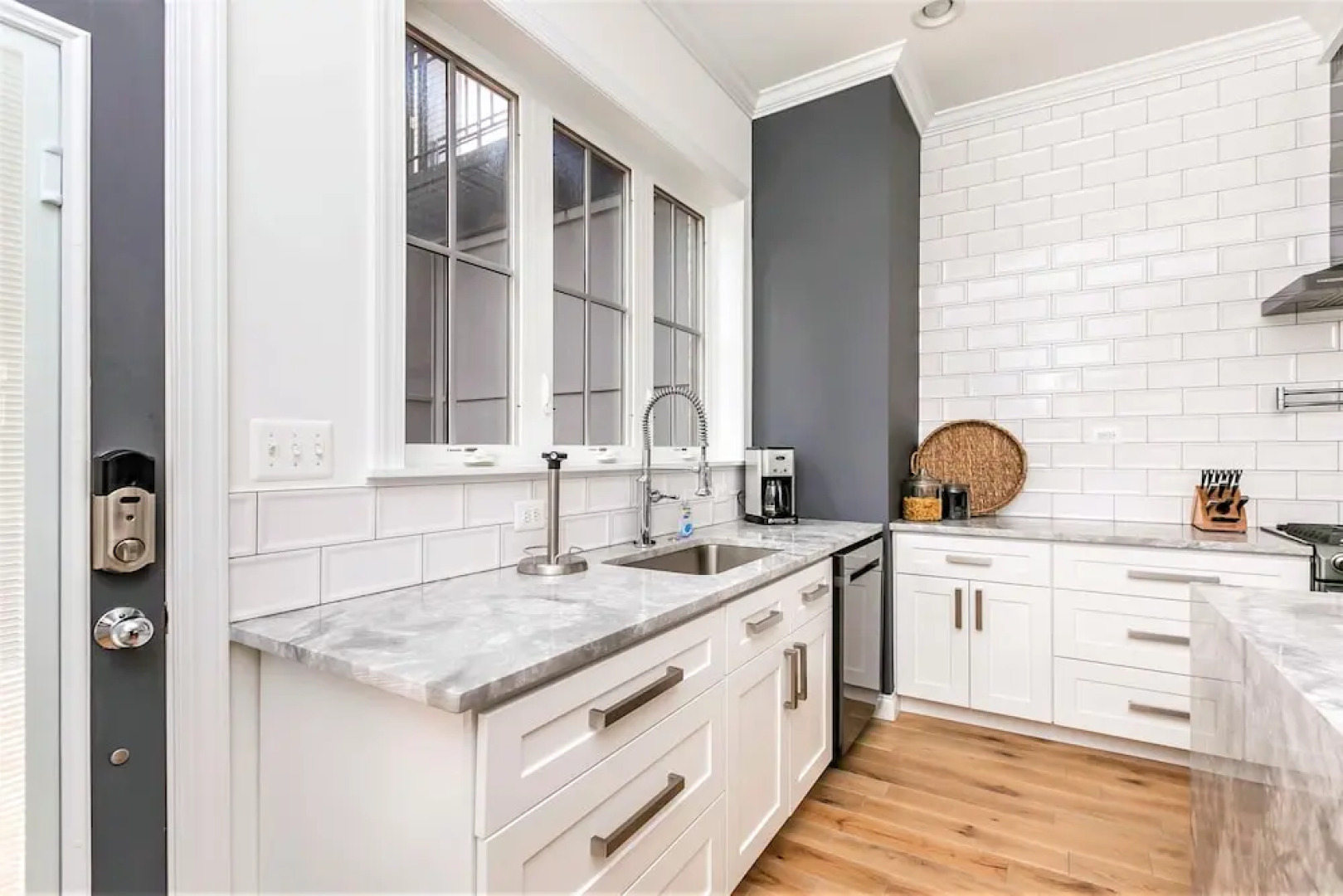 !new! Luxury Home Near Harbor W/rooftop Deck