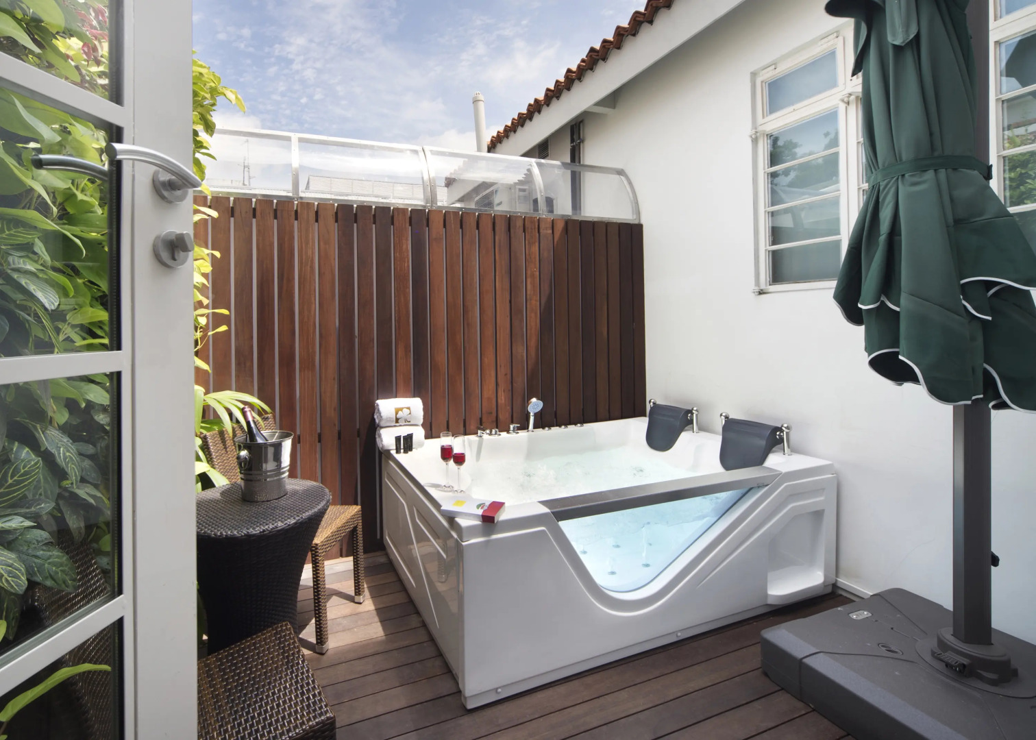 Hotel Clover 769 North Bridge Road