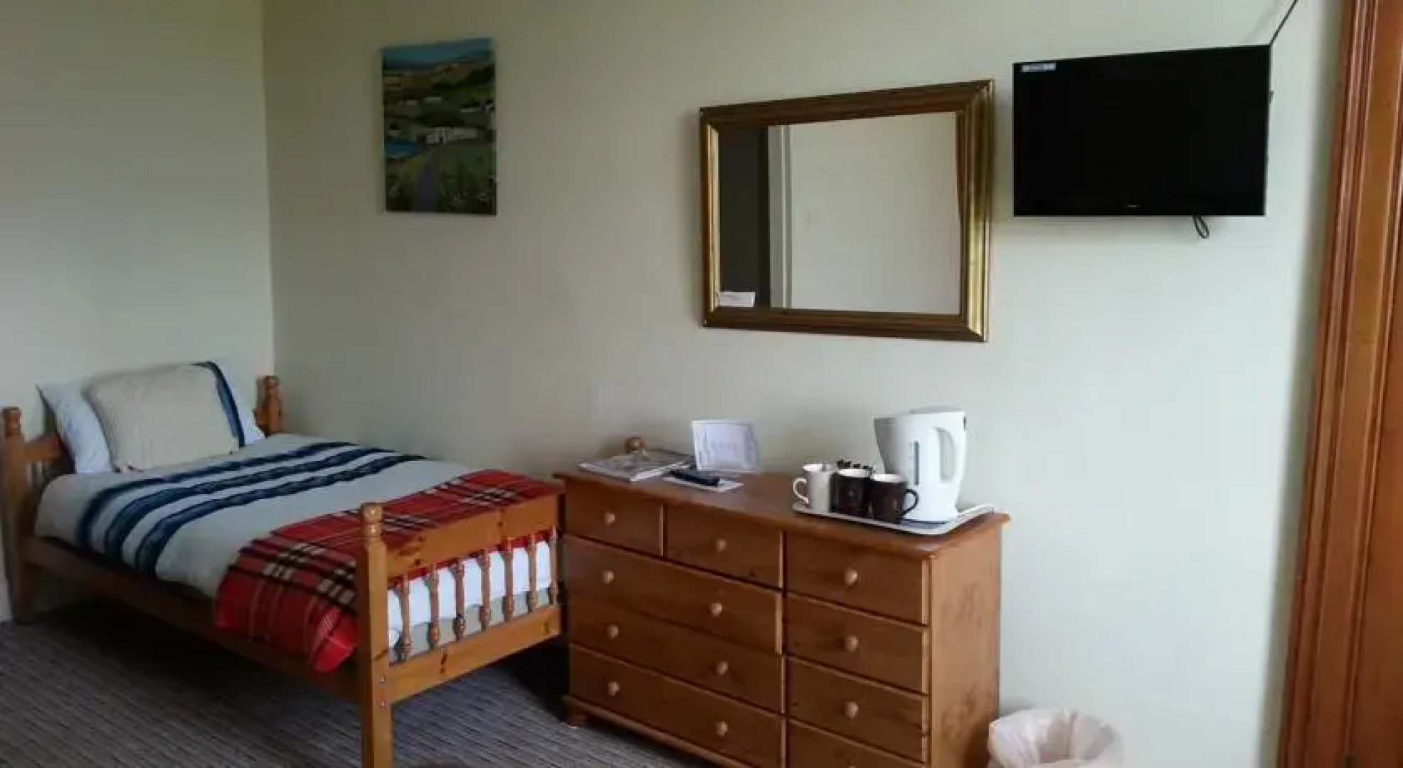 The Commercial Hotel