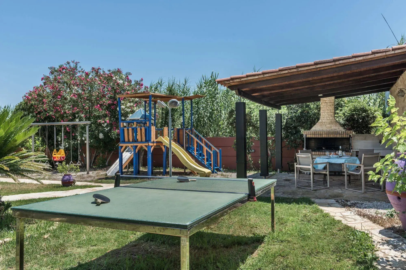 Daphnis Villas