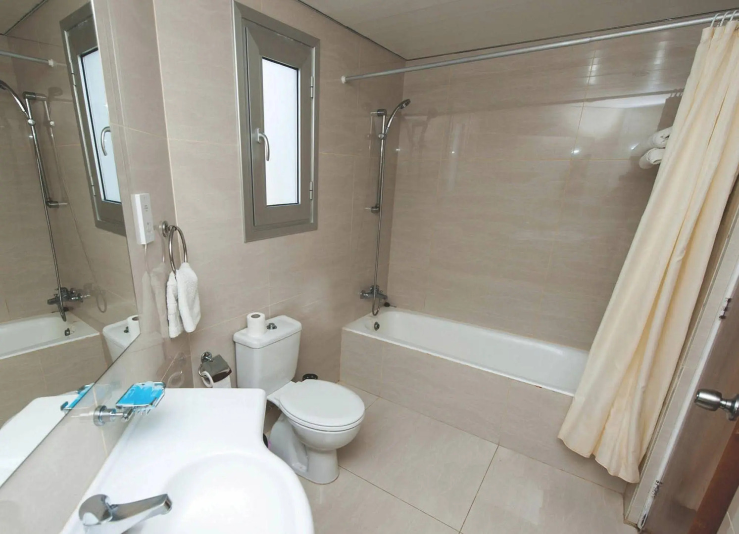 Marlita Beach Hotel Apartments