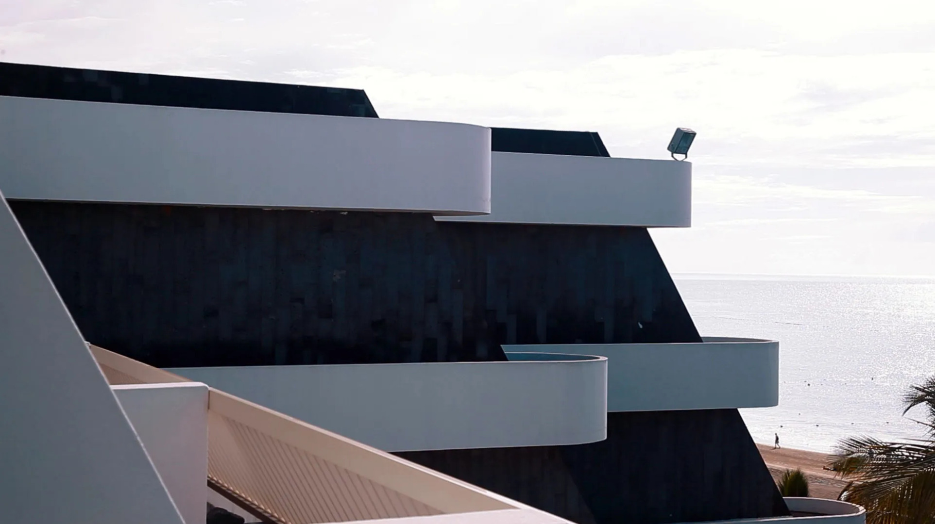 Plus Fariones Suite Hotel