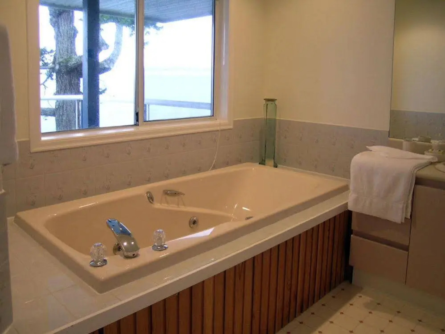 Otter Point House by BC Island Vacation Homes