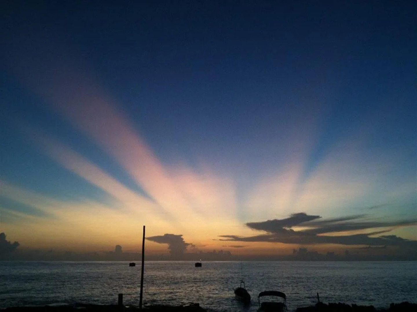 The Riviera, Grand Cayman