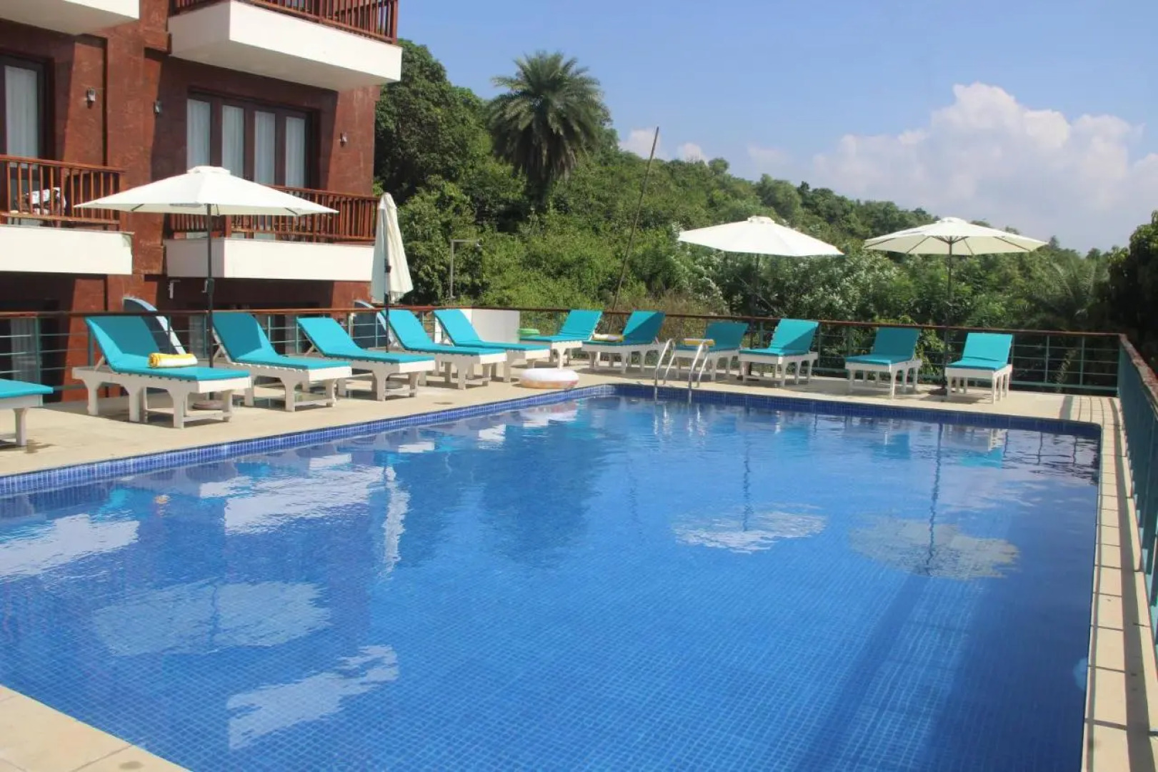Oxygen Resorts Morjim Goa