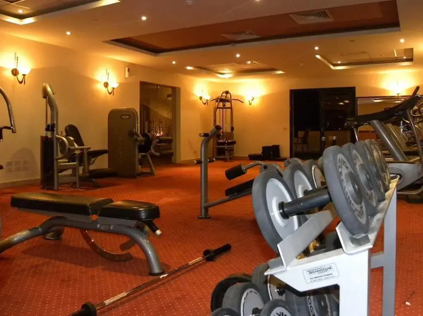 Swiss Inn Pyramids Golf Resort & Swiss Inn Plaza