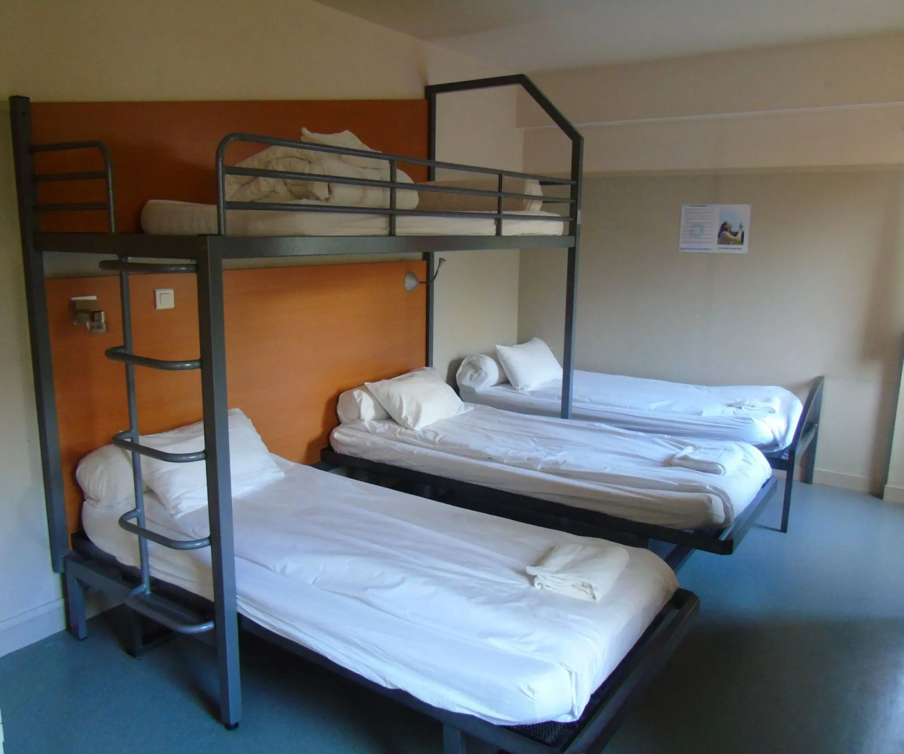 Cis De Champagne - Hostel