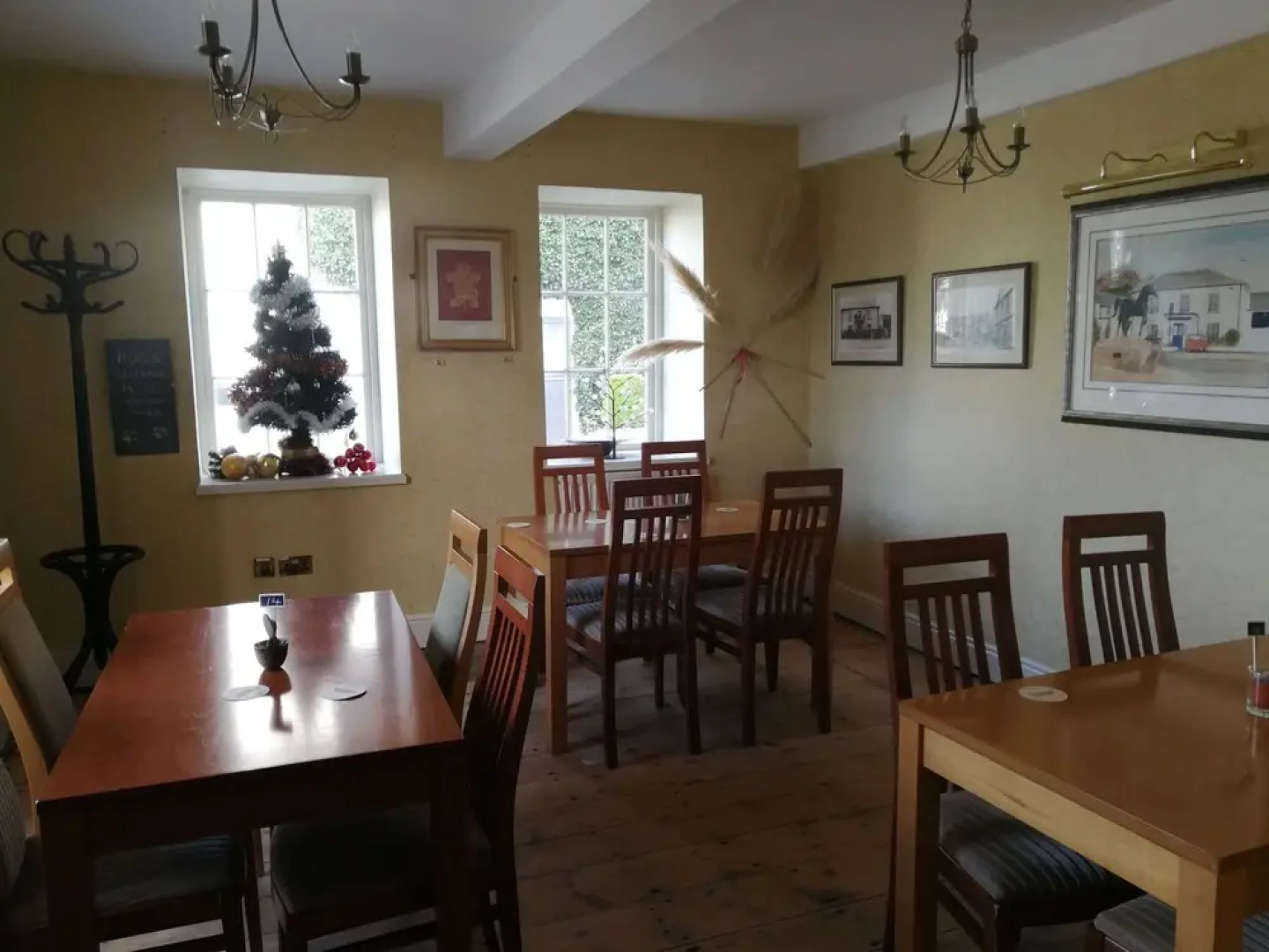 Feathers Hotel, Bar and Restaurant