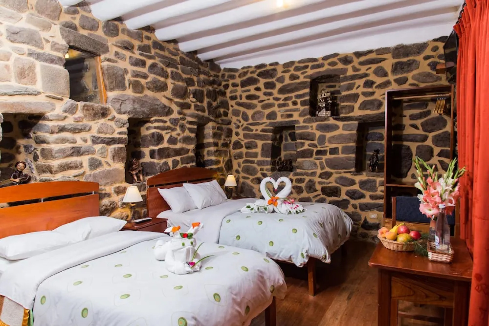 Tikawasi Valley Ollantaytambo