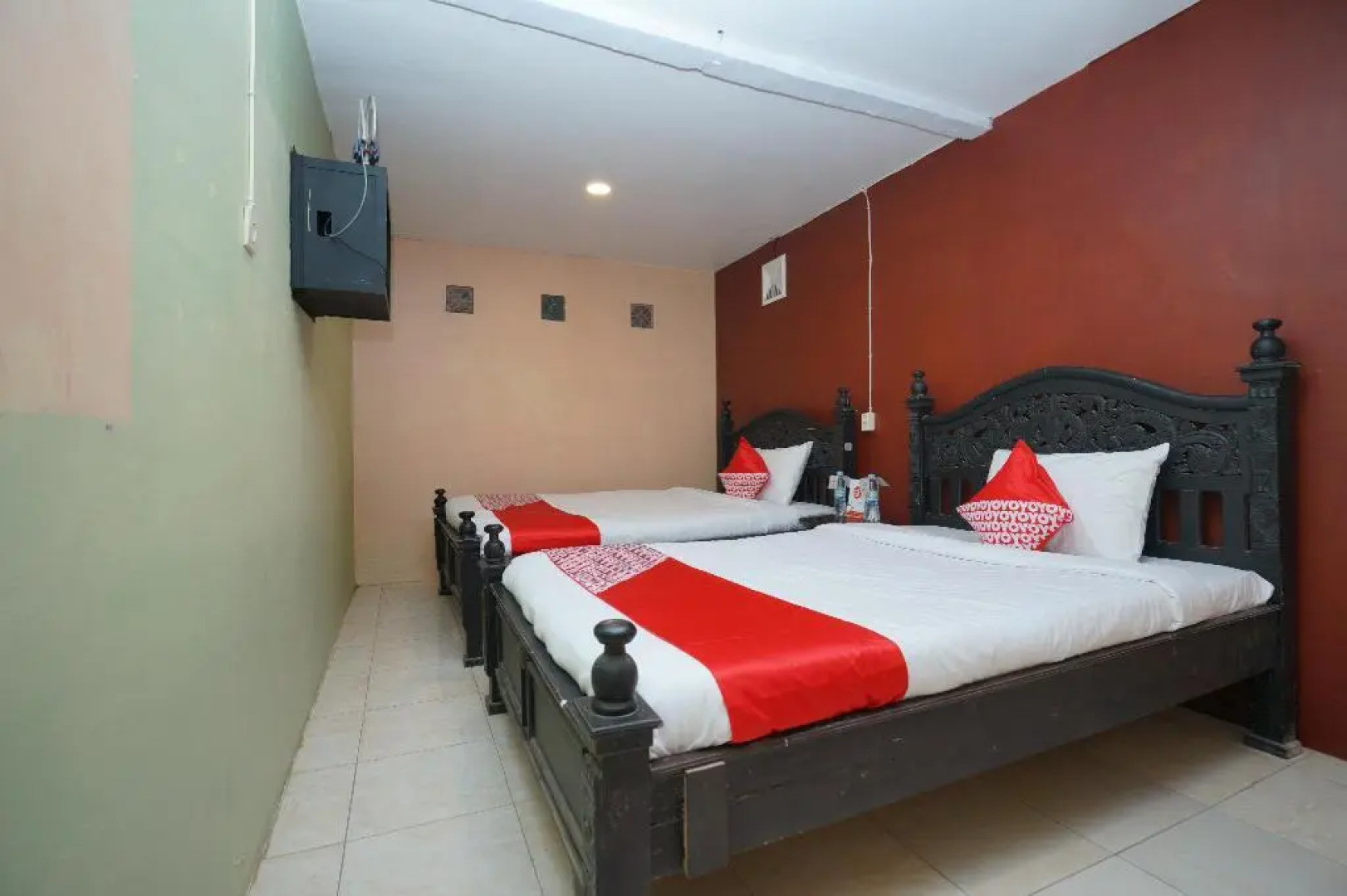 OYO 927 Carina Hotel