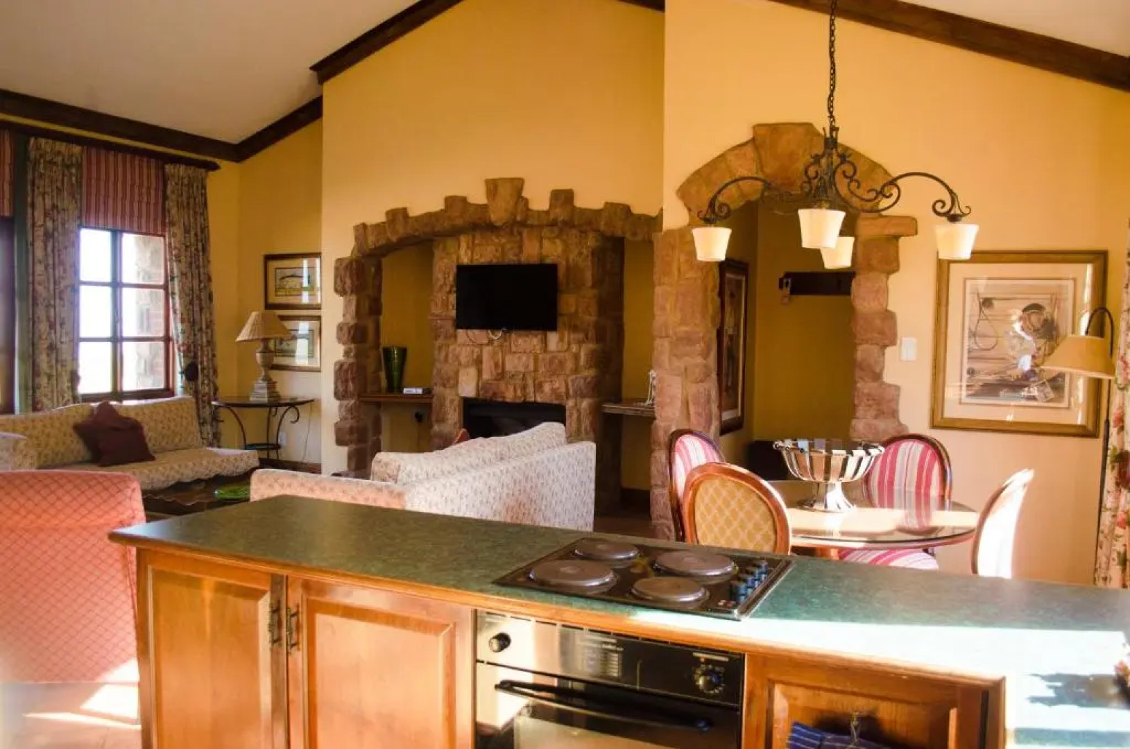 Gooderson Kloppenheim Country Estate