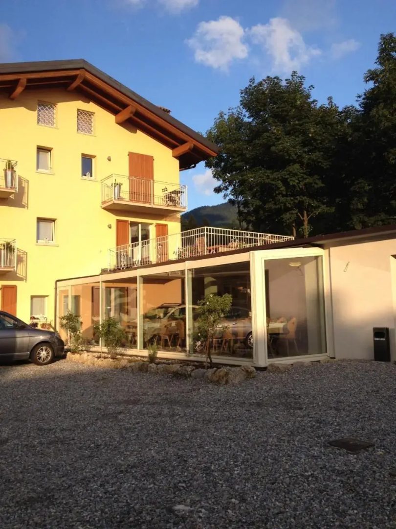 "Via Fantoni 4"