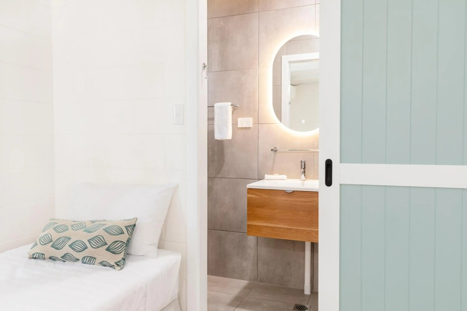 Palm View Holiday Apartments