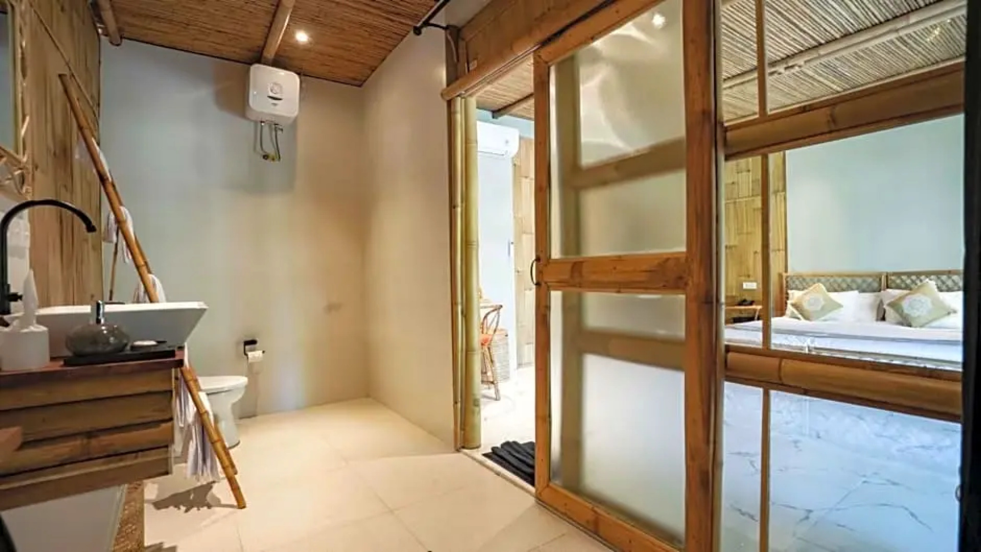 Pravasa Gili Resort by KajaNe