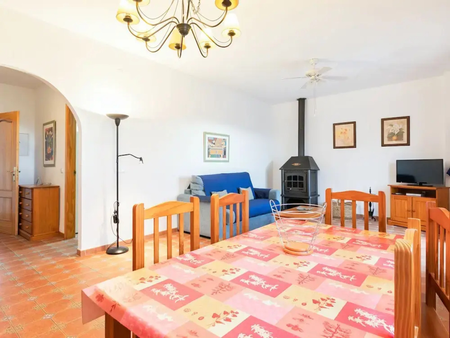 Soulful Apartment in Alcaucín With Swimming Pool