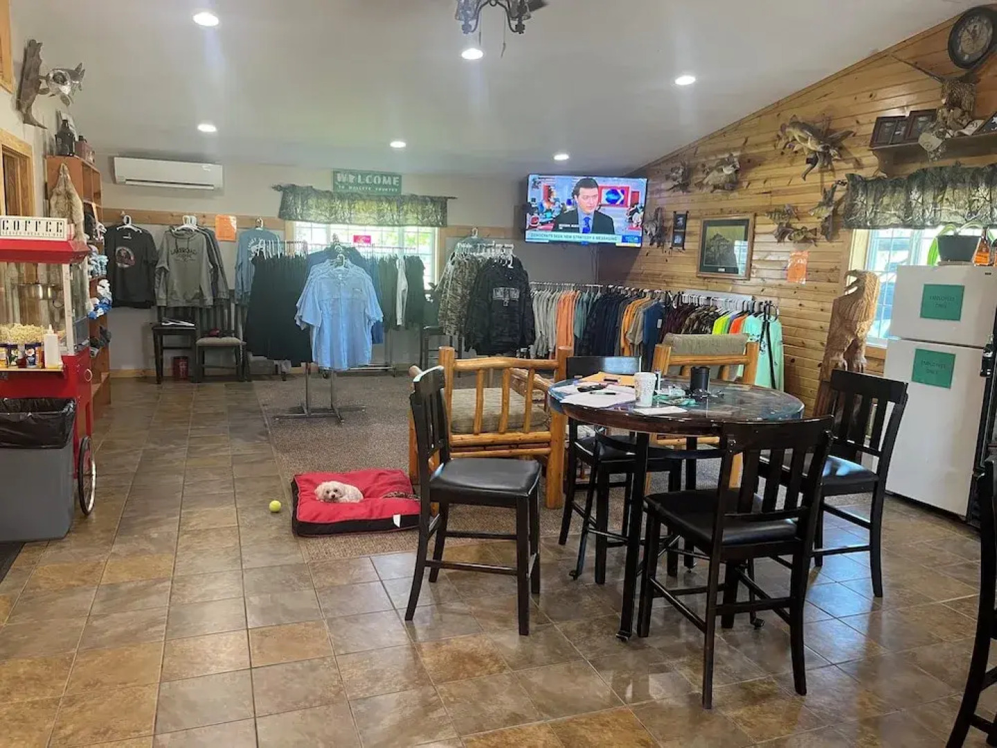 Lakeroad Lodge Motel & Charters