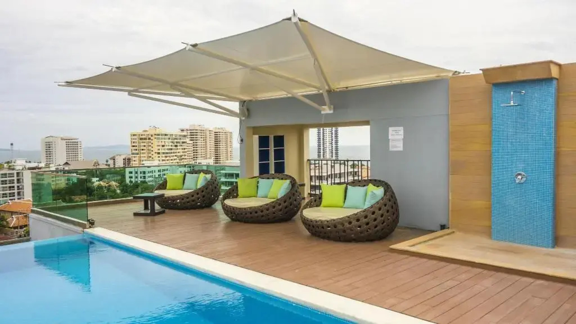 Unique Regency Hotel