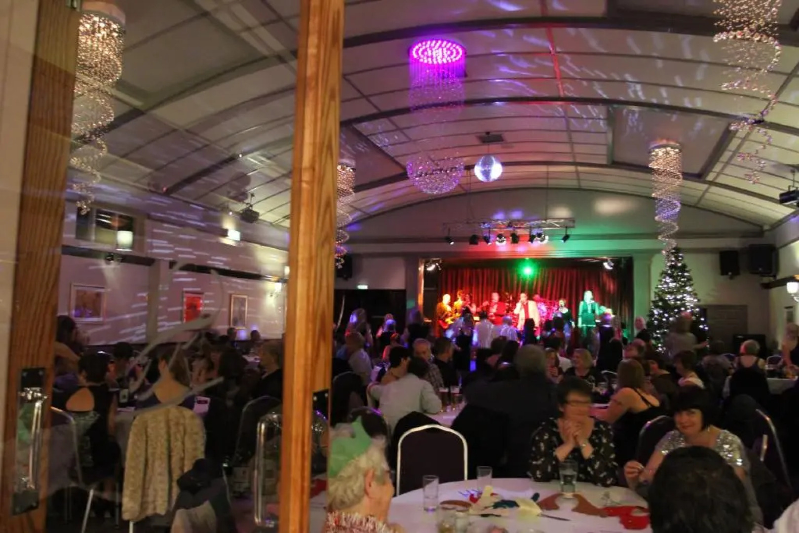 The Raven Hotel - Inn