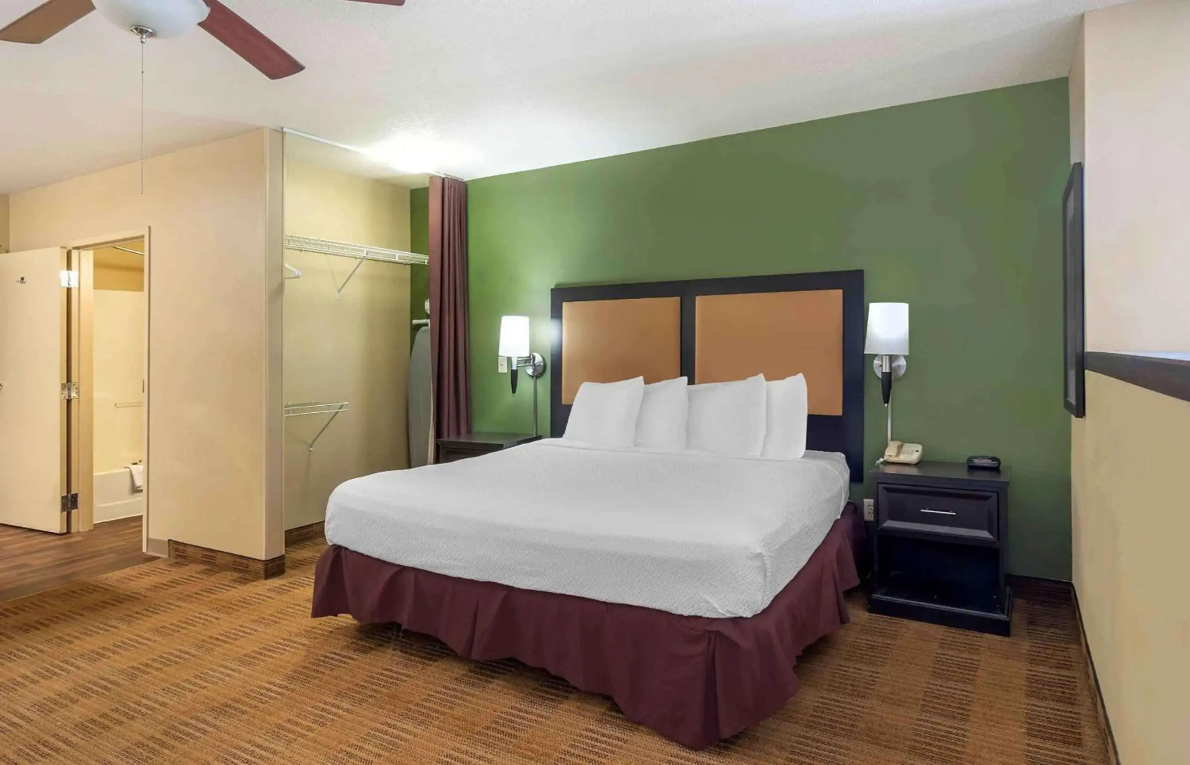 Extended Stay America Suites Chicago Woodfield Mall