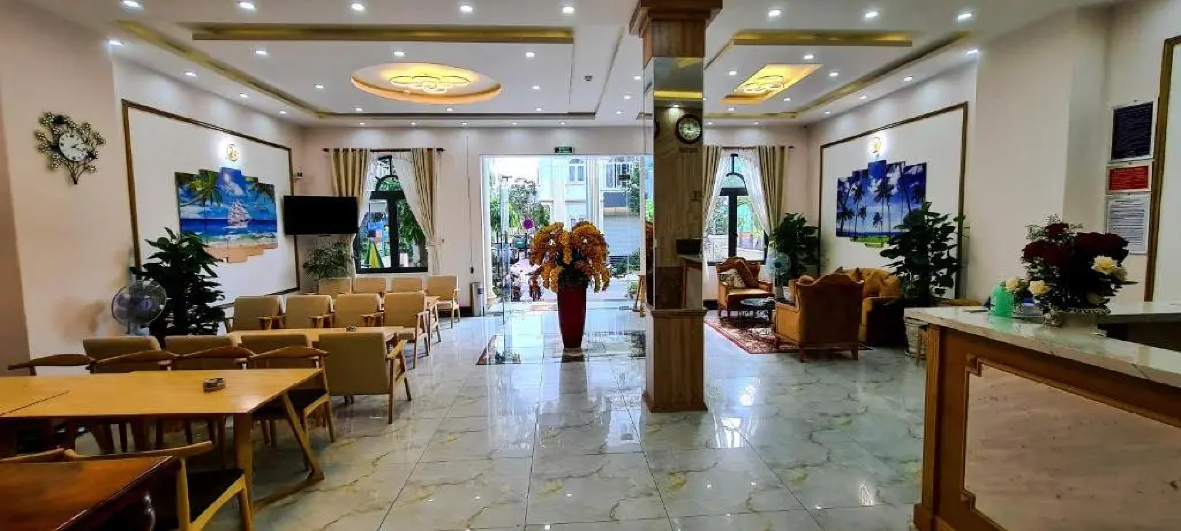 Hoang Gia Hotel Con Đao