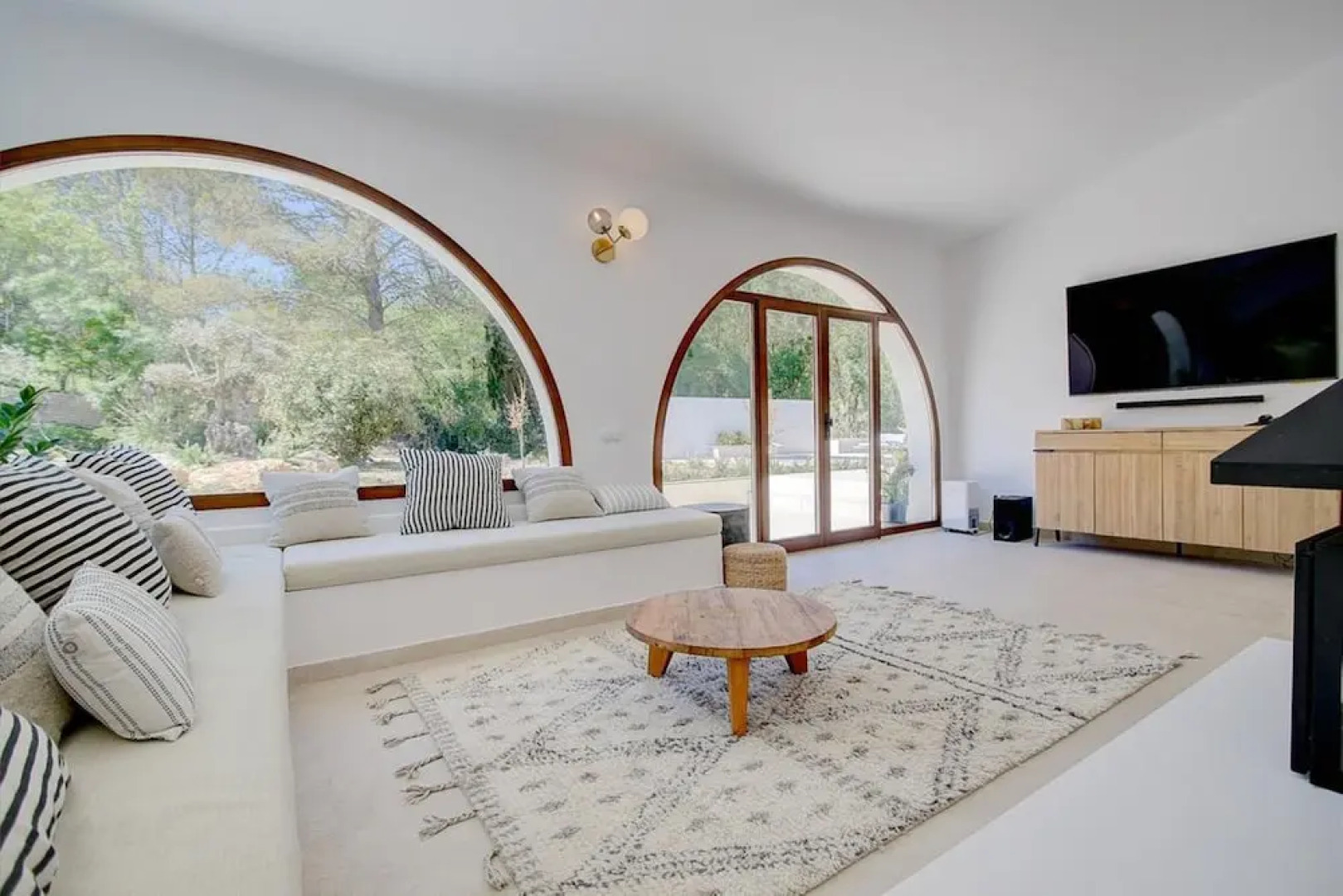 Villa - 4 Bedrooms with Pool and WiFi - 107785