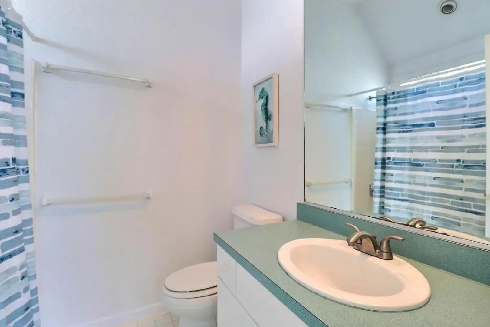 1472 Drifting Sands 3 Min Drive to Beach