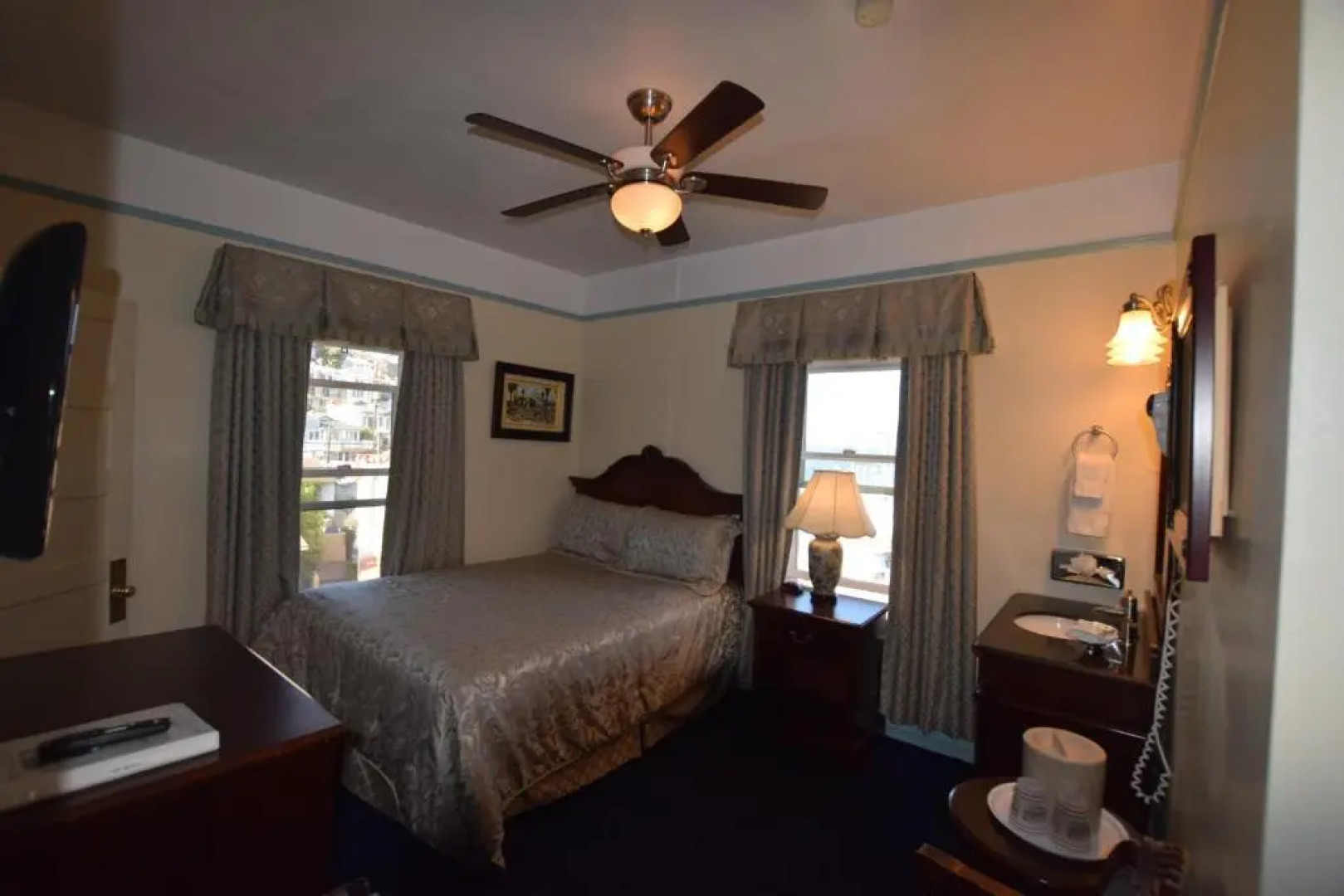 Studio 9 Hotel Catalina