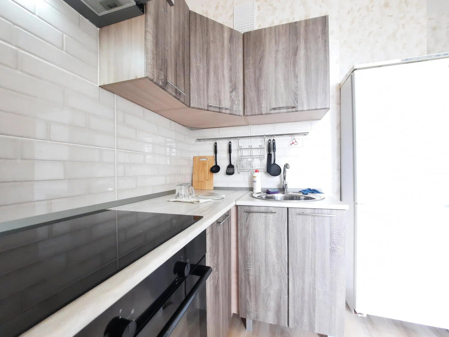 К энд К Апартментс на улице Революции 48В