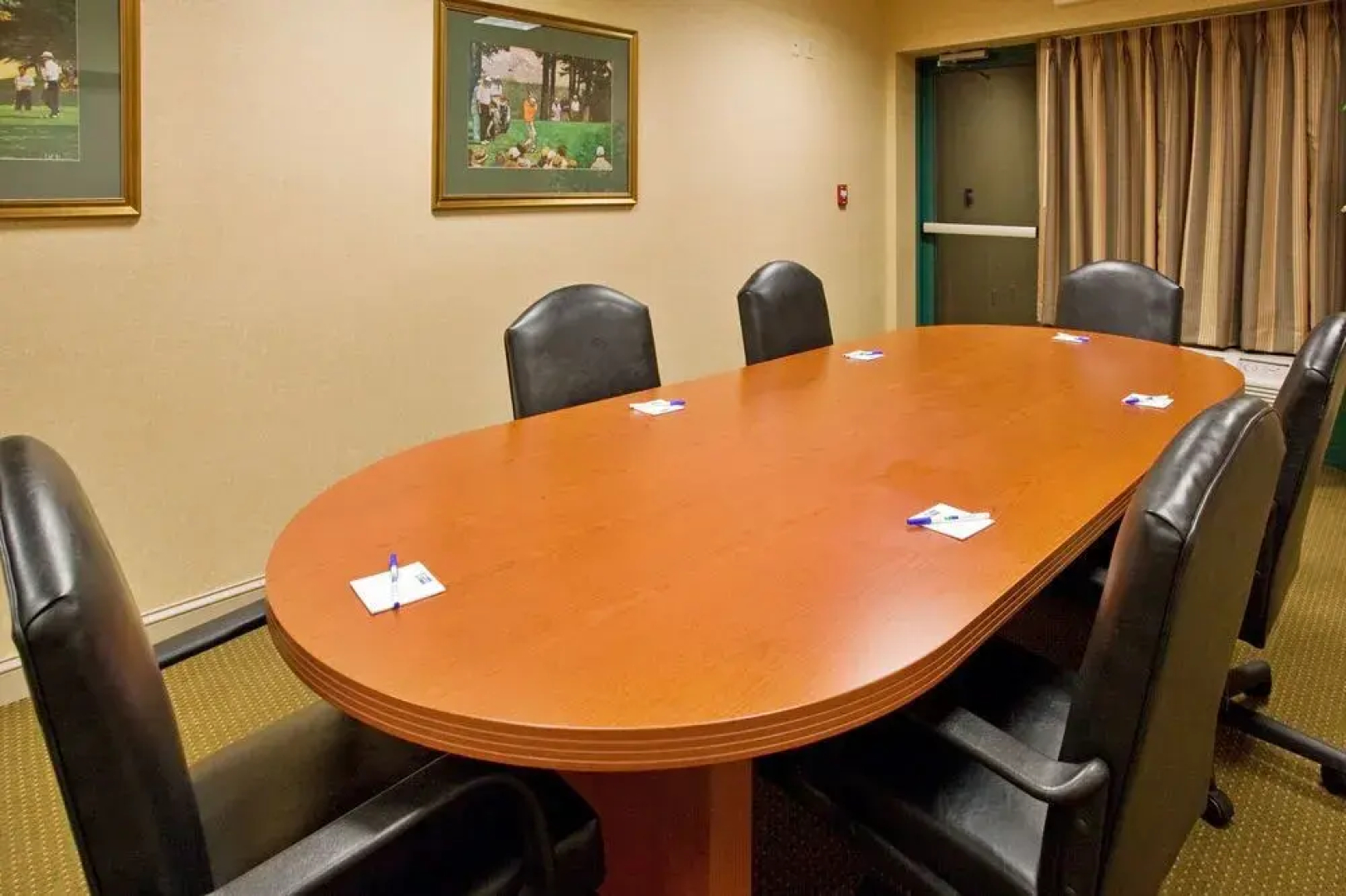 Holiday Inn Exp Suites Hazleton I-80