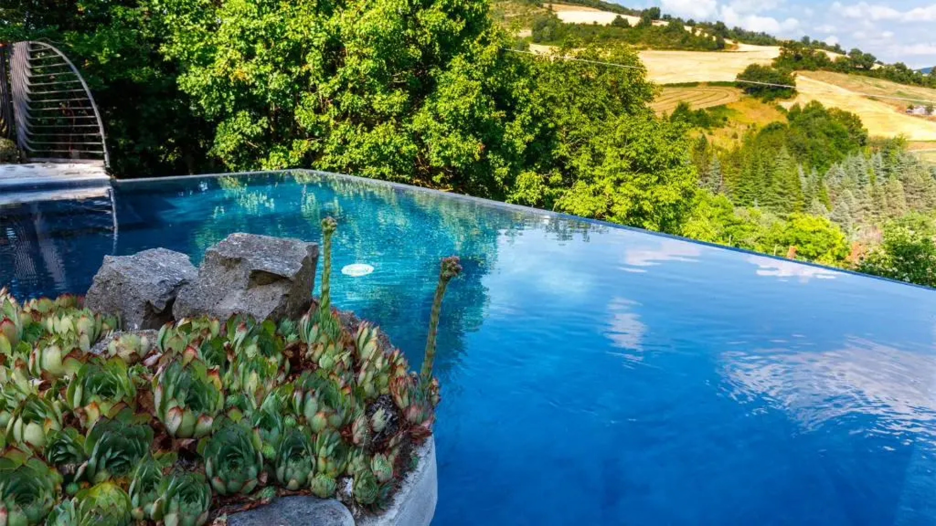 PIEVE DEL BORGO 6&2, Emma Villas