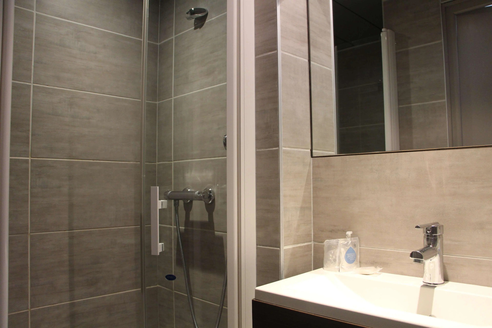 Hotel Kyriad Vichy Spa Cinq Mondes