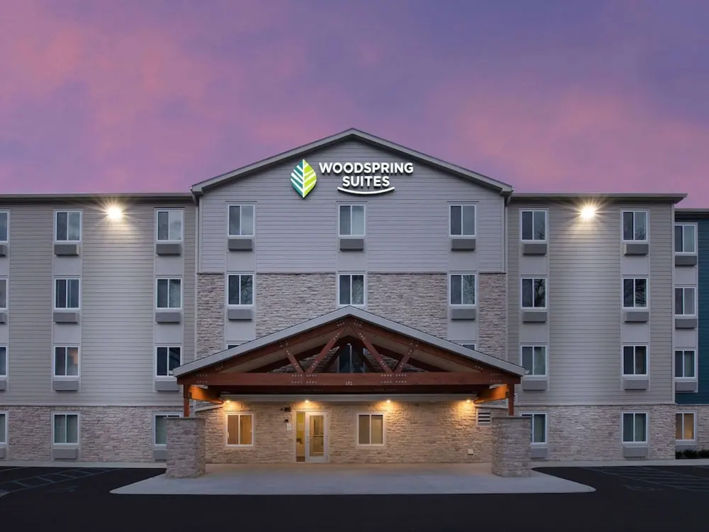 WoodSpring Suites Buford near Mall of Georgia-Lake Lanier
