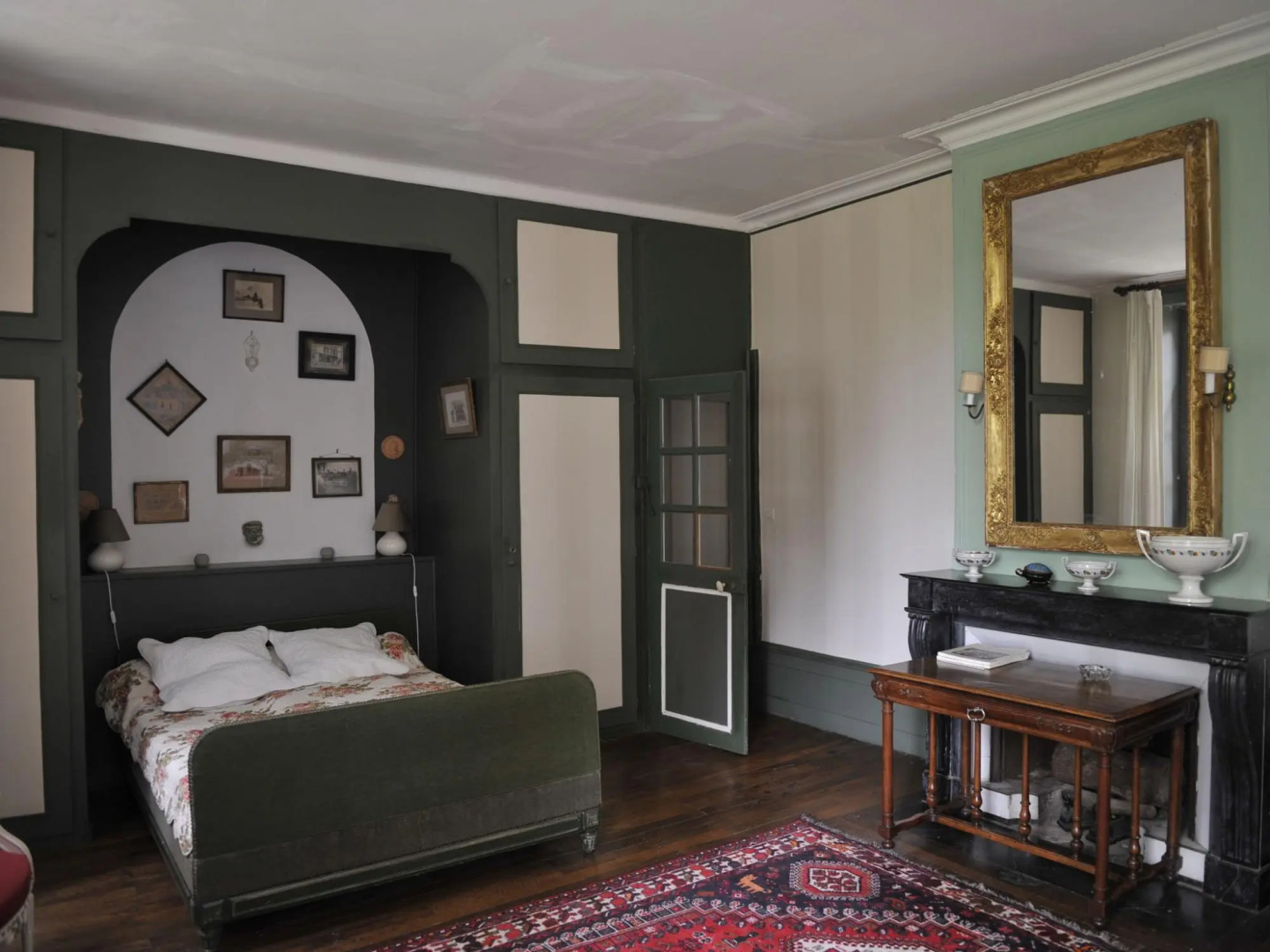 Vintage Mansion in Saint-aubin-sur-loire With Pool