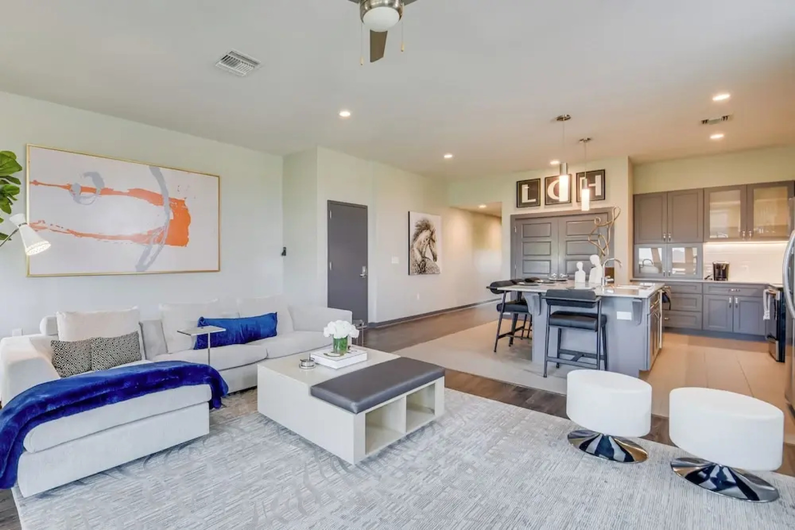 Lake Charles Retreat w/ Fireplace Near Casinos!