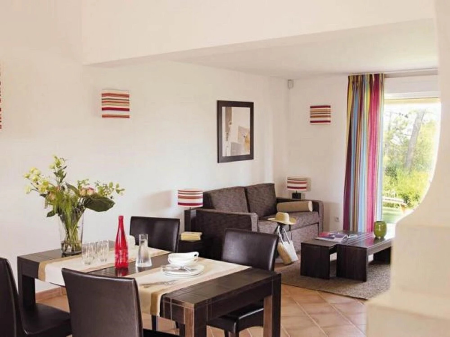 Tidy Appartment With Dishwasher and AC, 10 km From the Beach