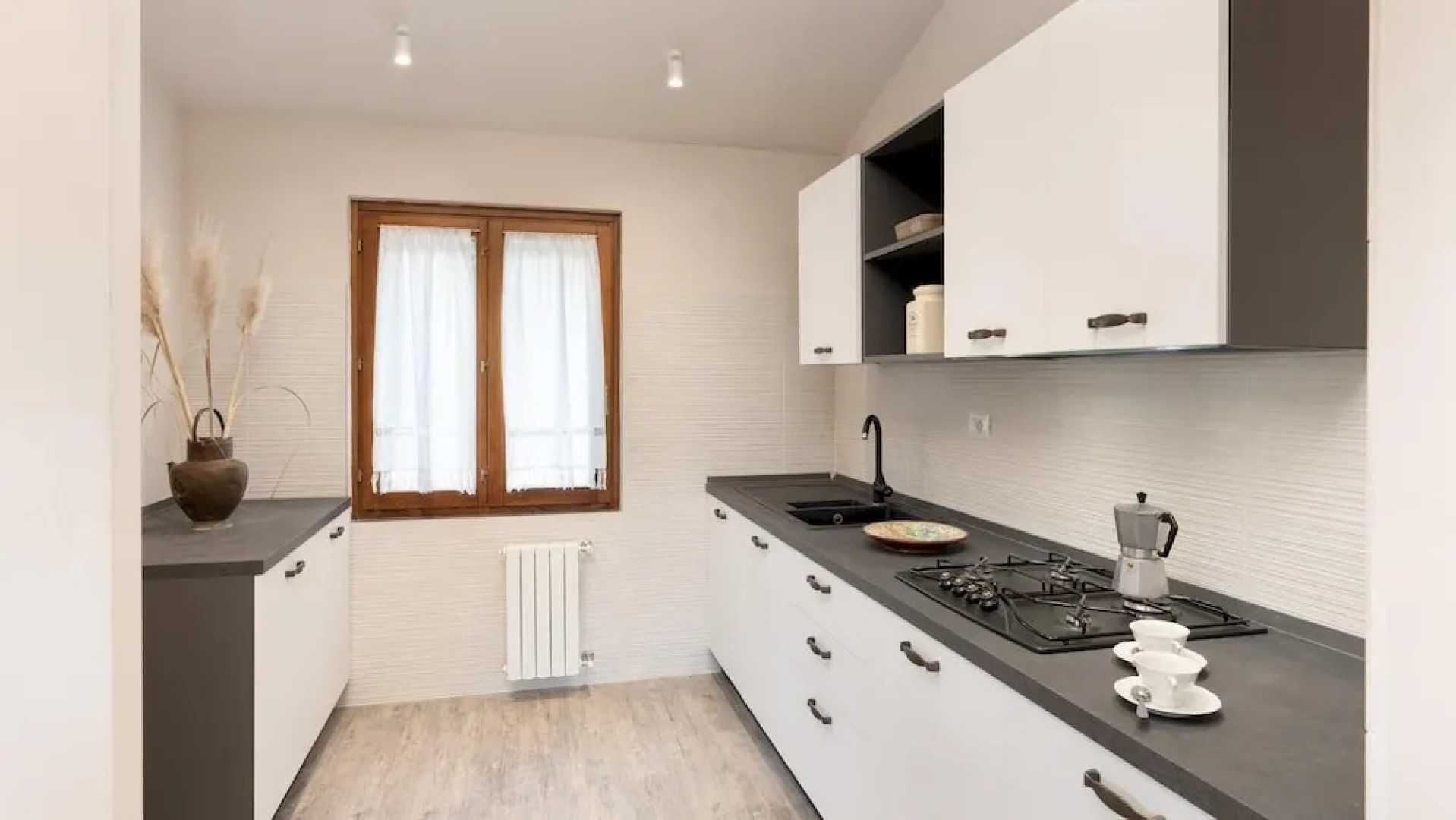 Terrazza Sulla Valle 4 2 Emma Villas