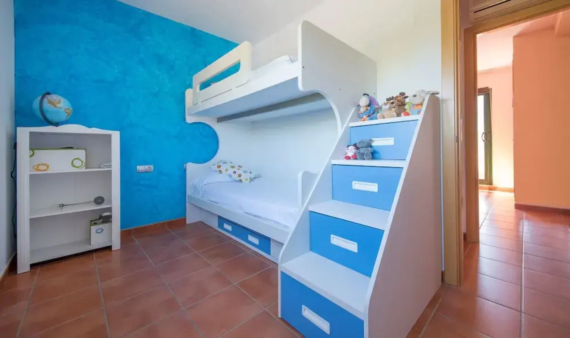 Modern House For Families (R77)