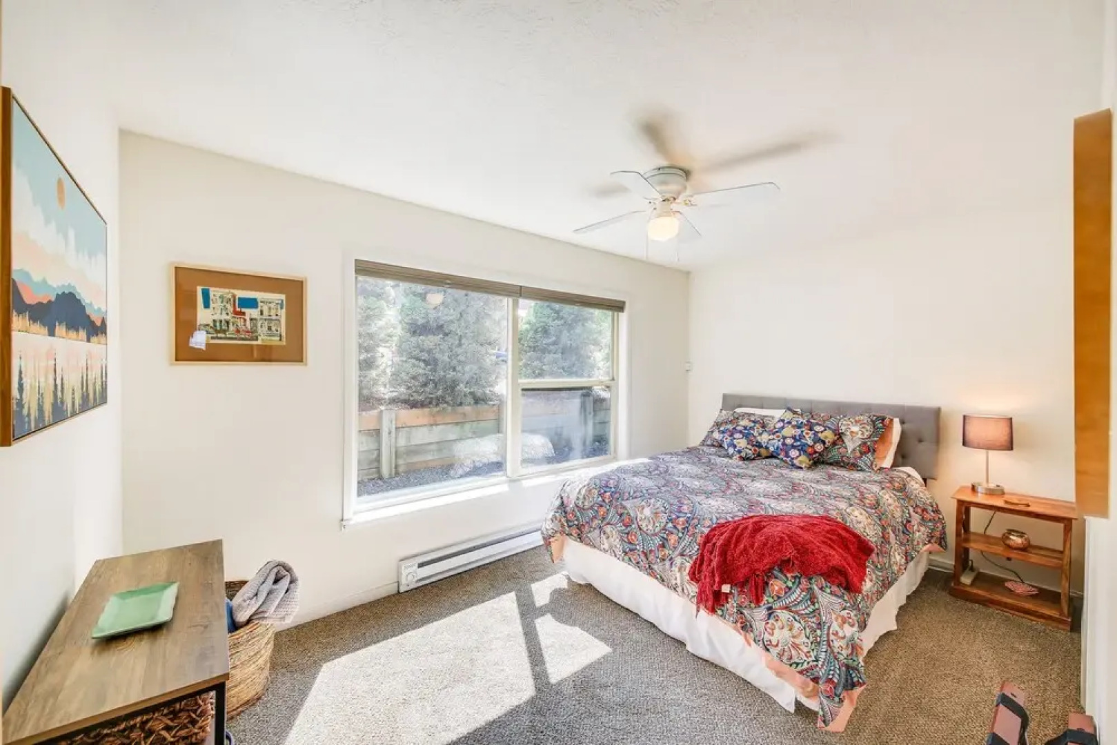 Waterfront Sagle Retreat w/ Hot Tub & Fireplace