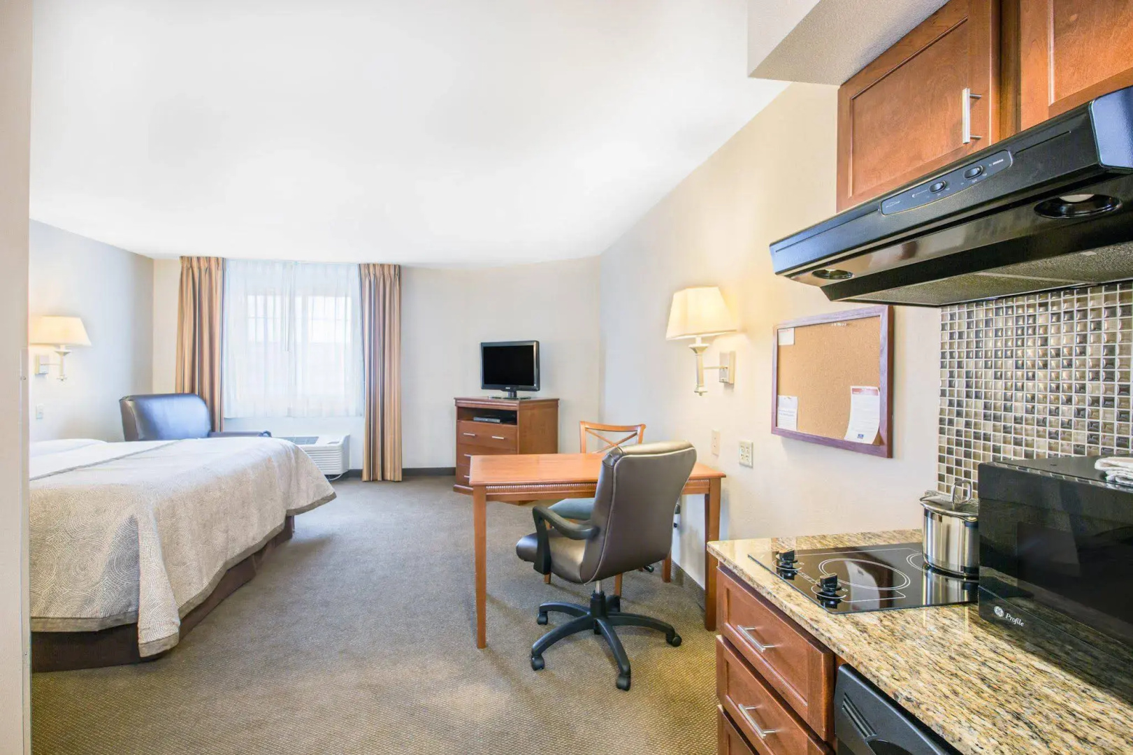 Candlewood Suites Pittsburgh Cranberry by IHG