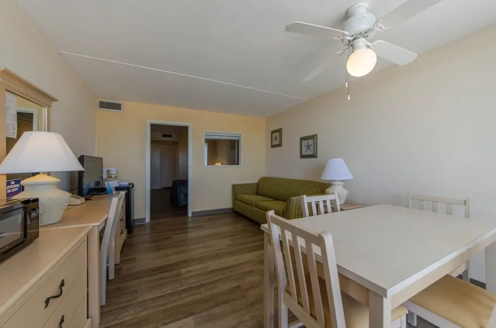 Royal Hawaiian Motel