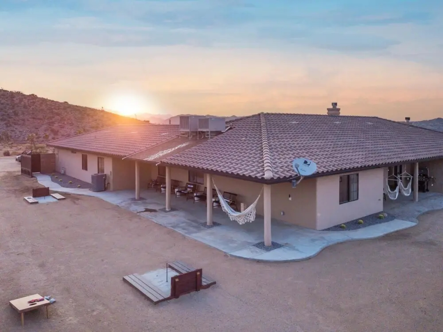 Emerson Ave - Flora in Yucca Valley