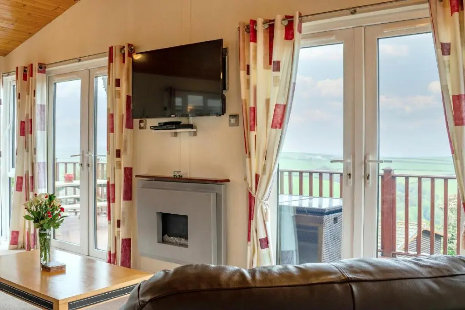 Whitsand Bay Lodge